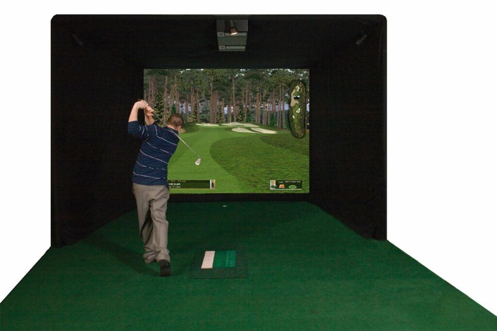 Applied golf technology - Picture of a golf simulator.